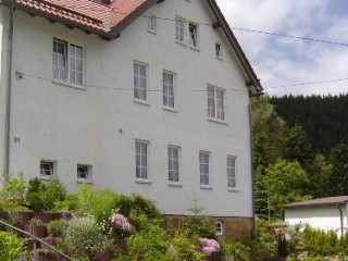 Hausansicht Ferienwohnung im Erdgeschoss, Ferienwohnung im Thüringer Wald in Katzhütte