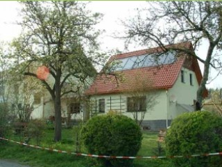 Blick auf Waldhaus, Gaststätte und Pension Waldhaus in Remptendorf