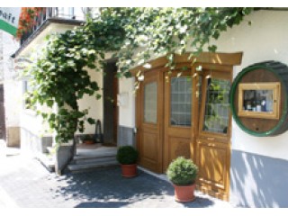 , Weingut Ferres | Ferienwohnungen | Mosel in Minheim, Mosel
